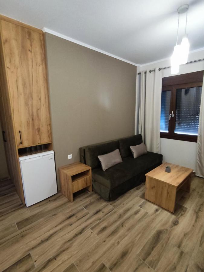 פרמיתיה Erietta Rooms מראה חיצוני תמונה